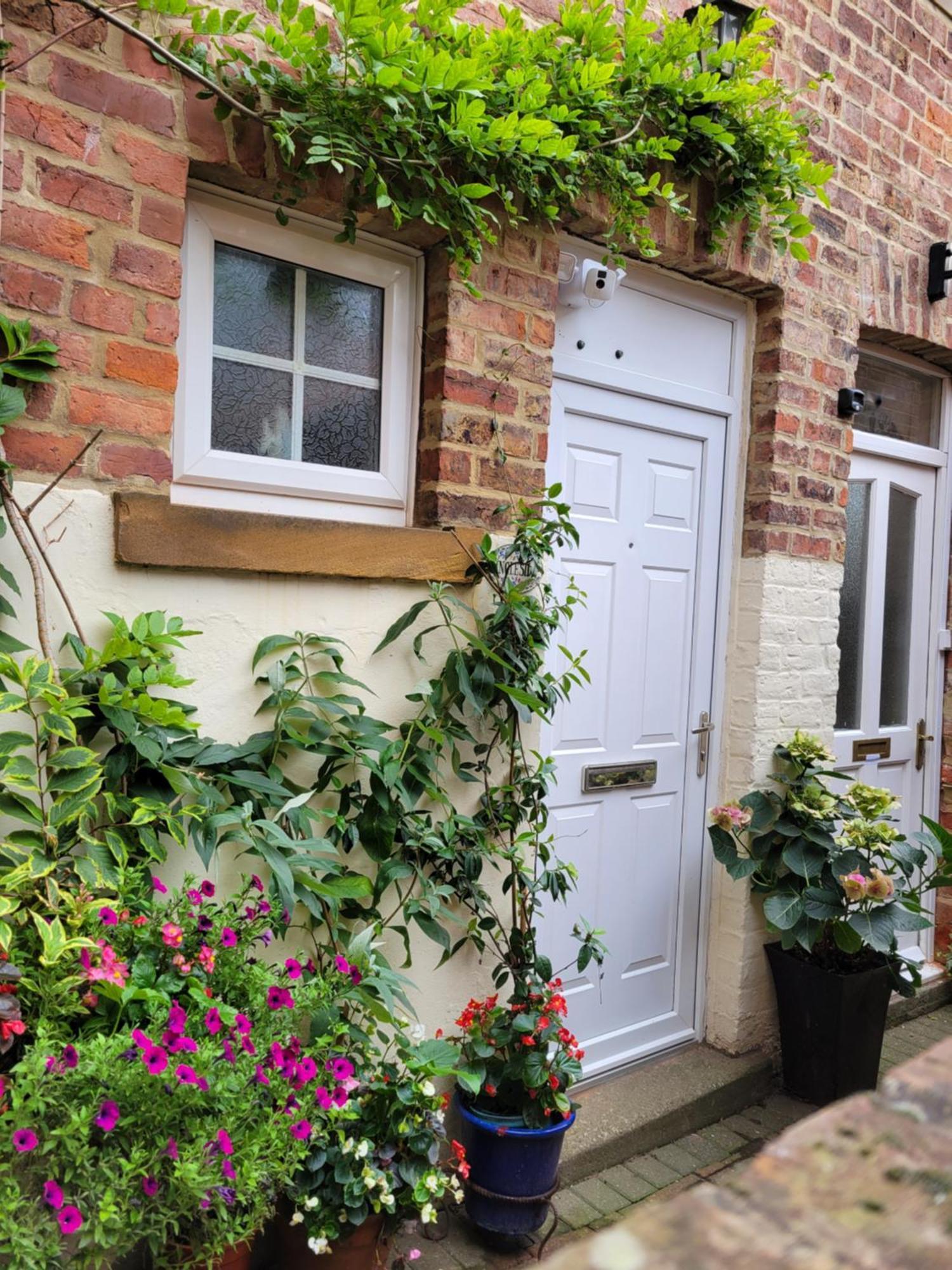 Ingleside Mews Whitby Exterior foto