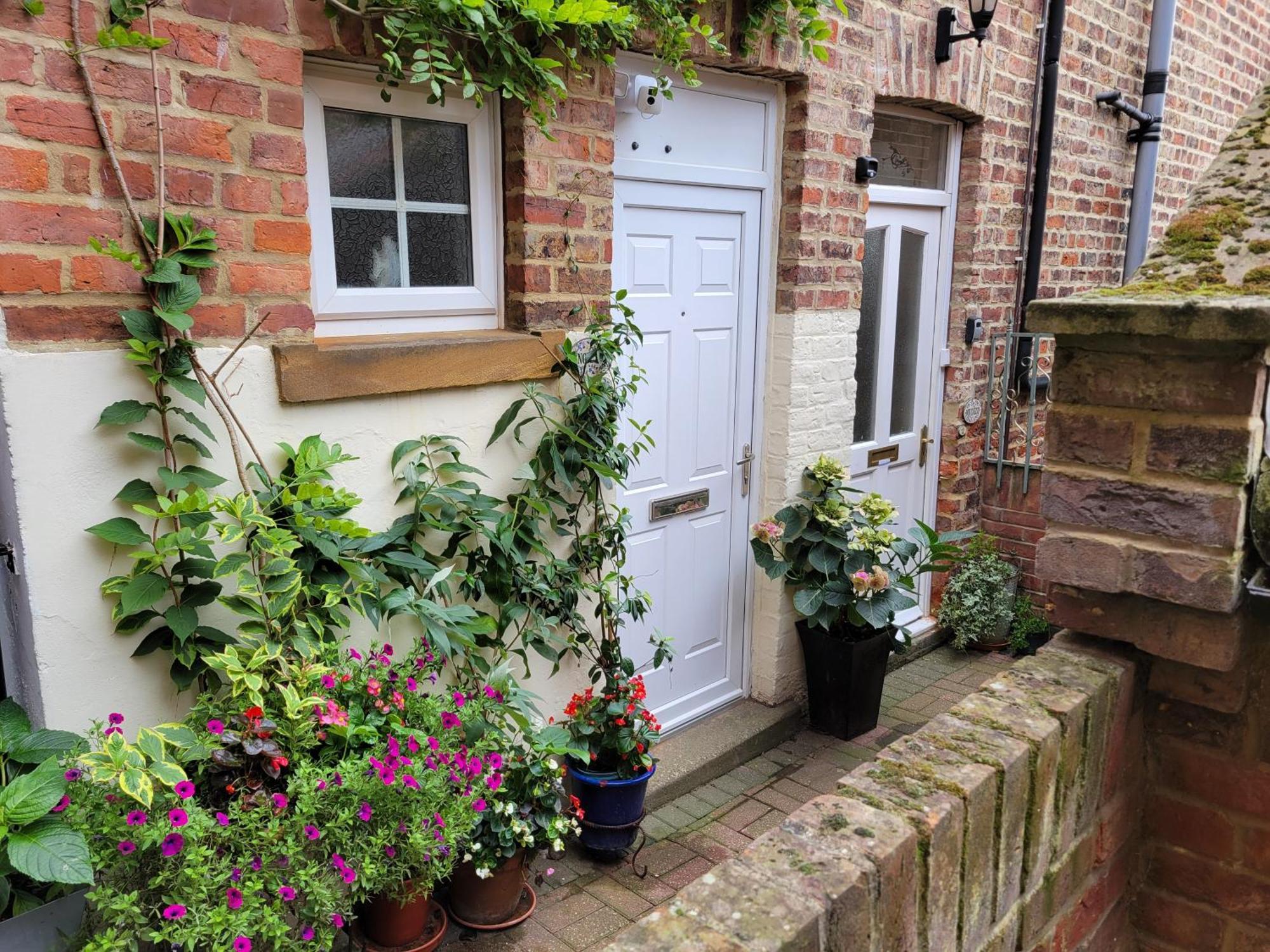 Ingleside Mews Whitby Exterior foto